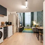 Apple Tree Apartment