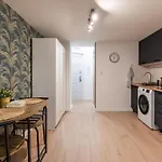 Apple Tree Apartment